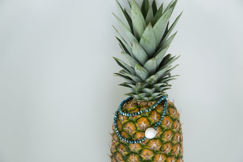 Armband oder Kette Große pertrolgrüne Glasperlen und weiße Süßwasserperle