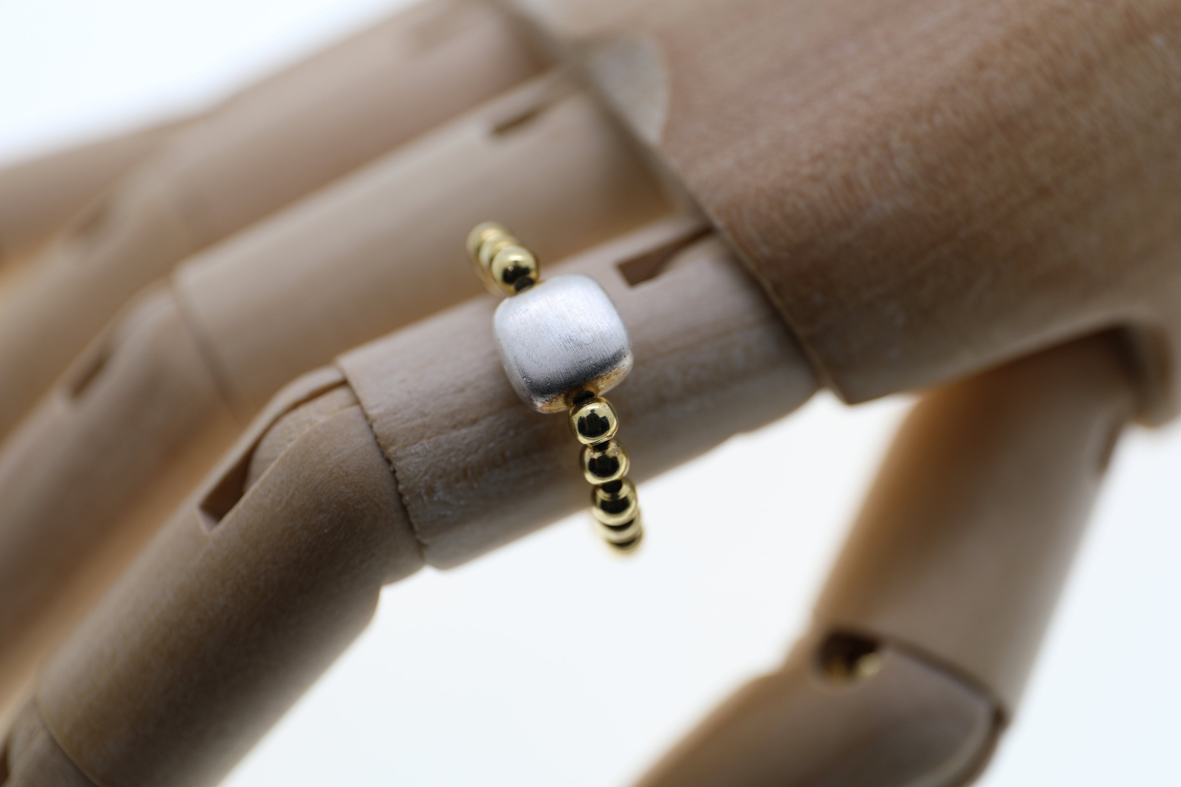 Vergoldete Silberkugeln mit flachem Silberelement