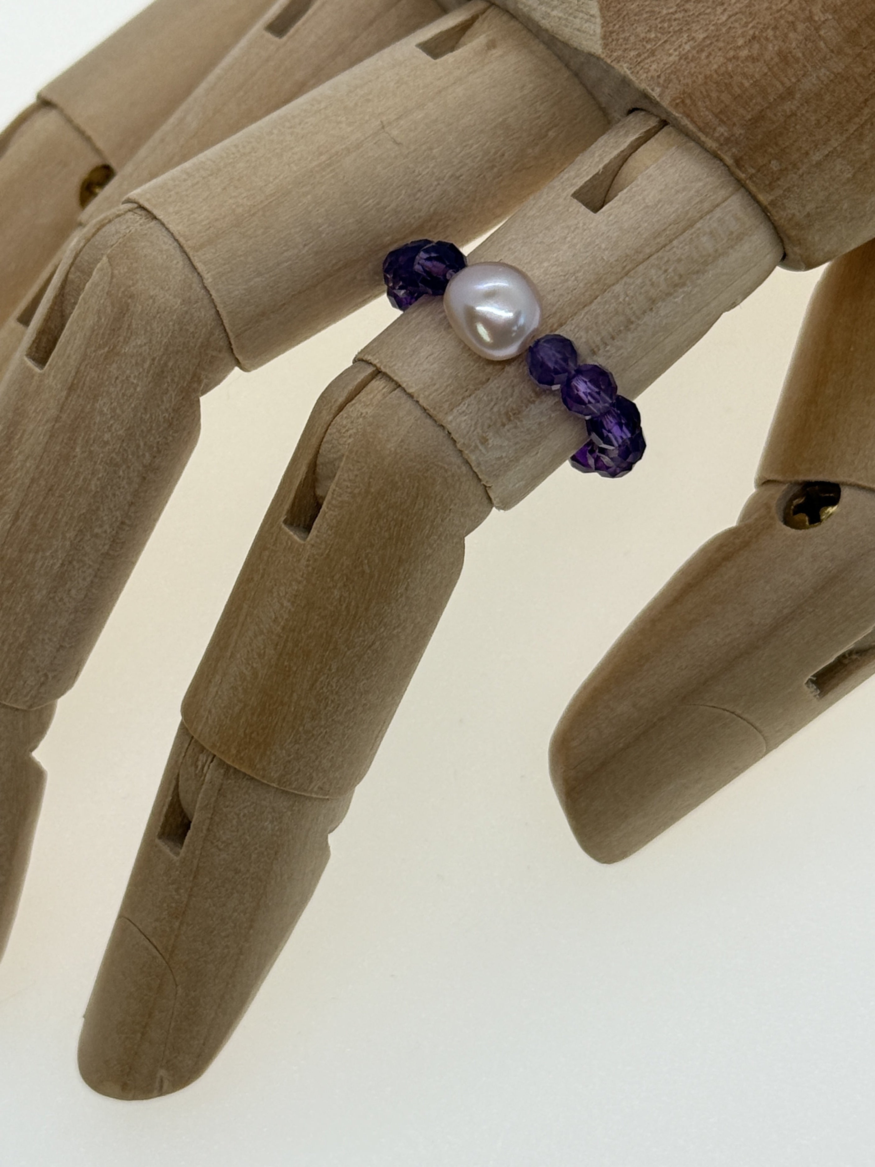 Amethyst, Süßwasserperle und Silberkugel