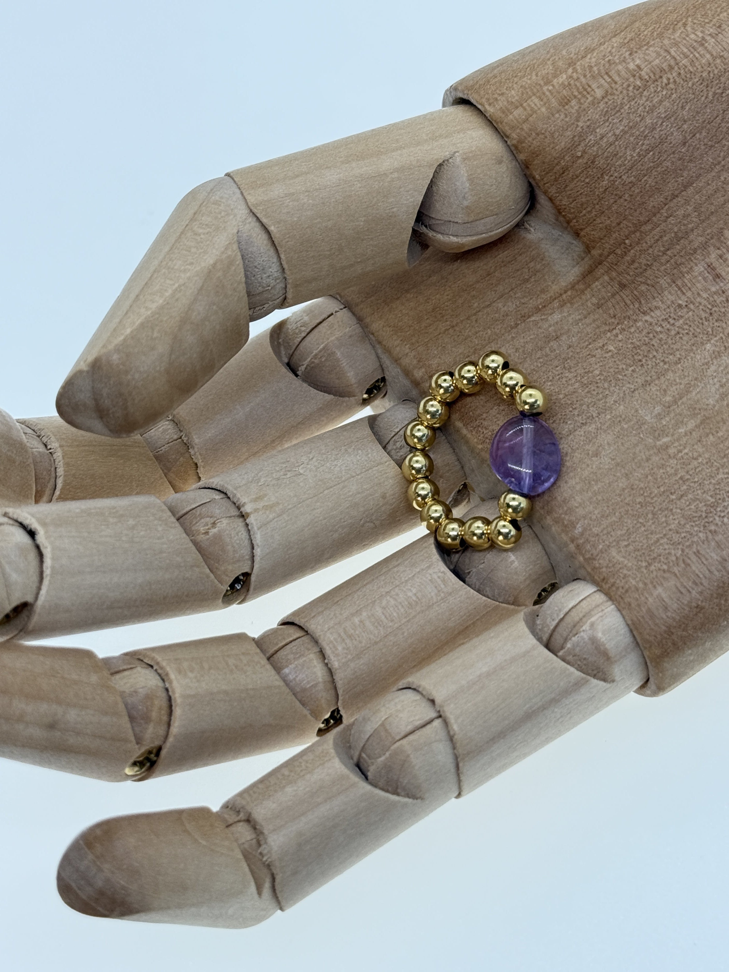 Gelbgold vergoldete Silberkugeln mit einer fliederfarbenen Amethystperle