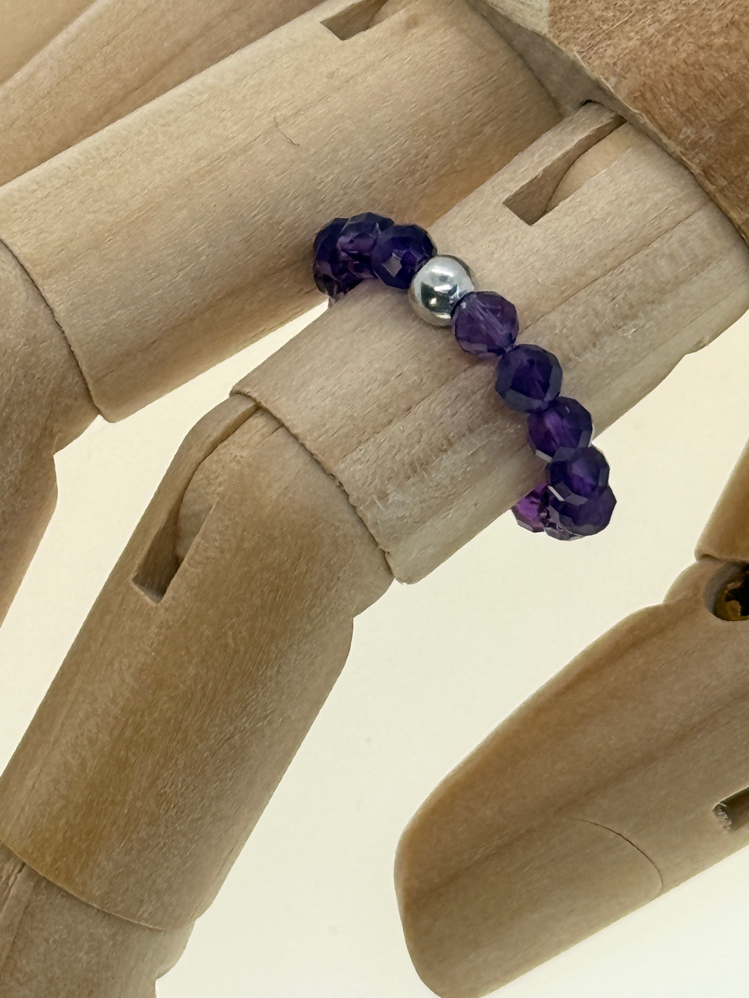 Facettierte, dunkle Amethystperlen