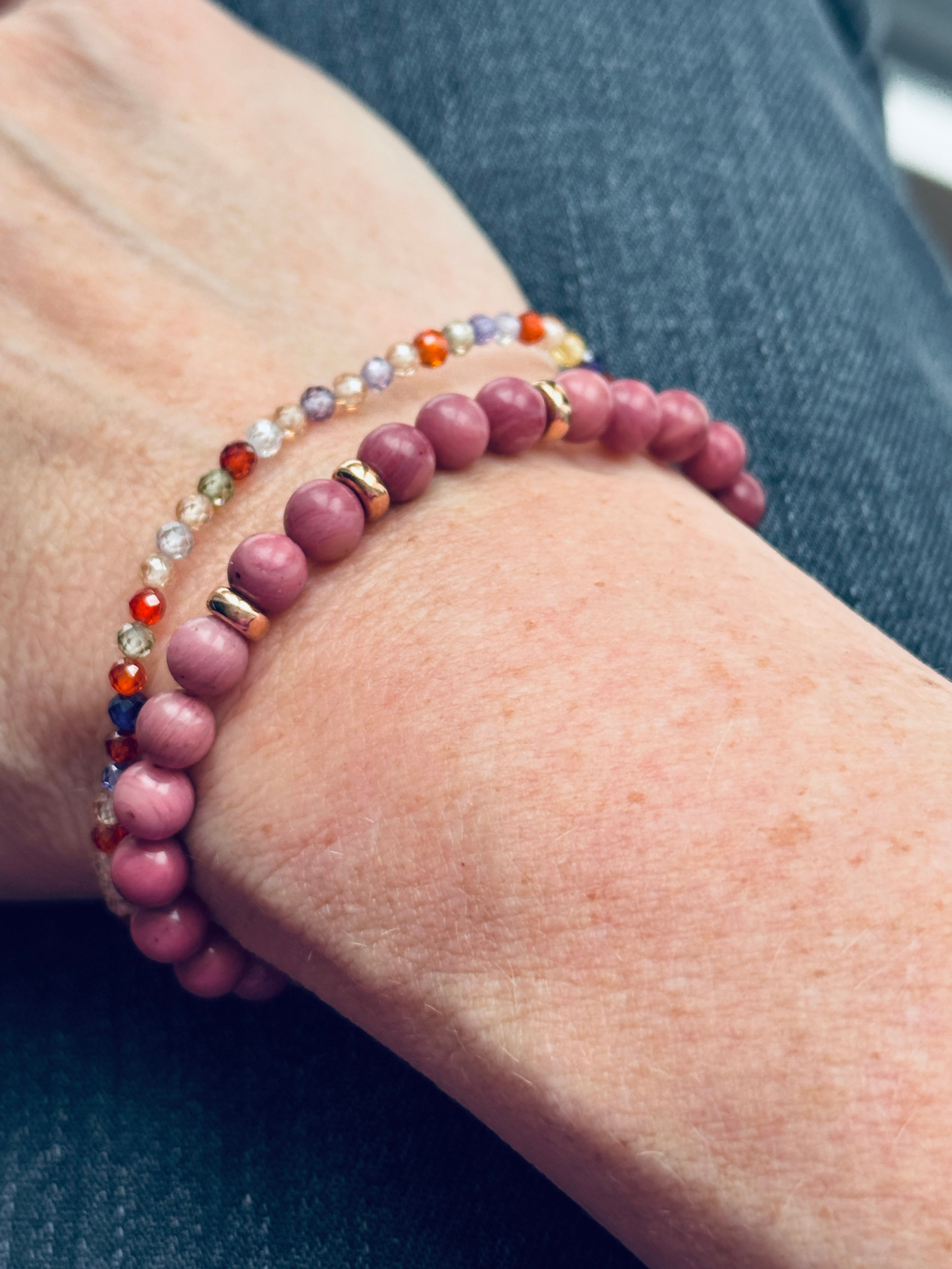 Rhodonit und Silberelemente rosé vergoldet