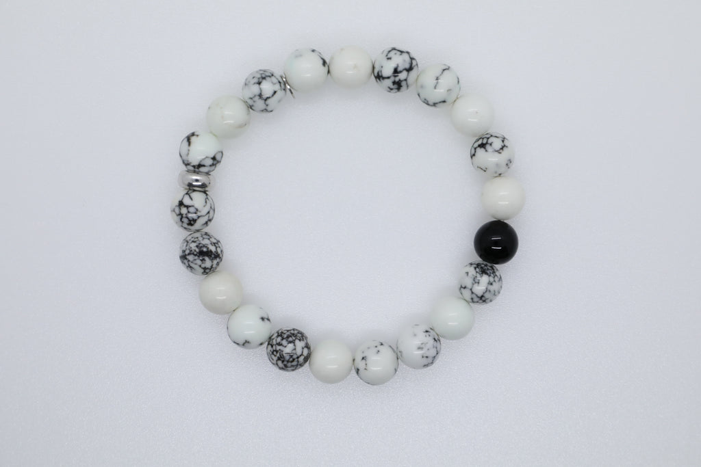 Magnesit, Onyx und Silberelement