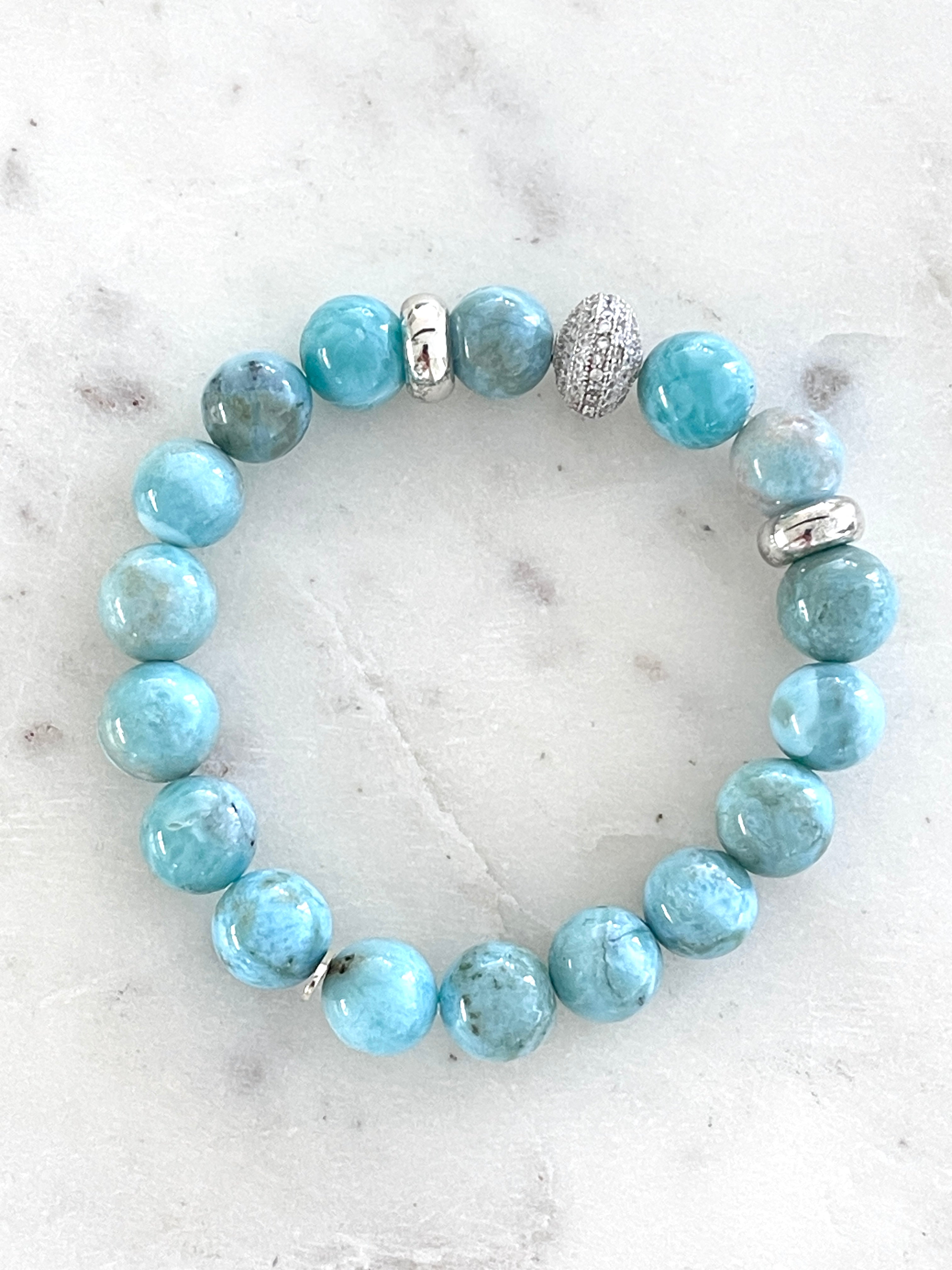 Larimar, rhodinierte Silberelemente und Zirkonia
