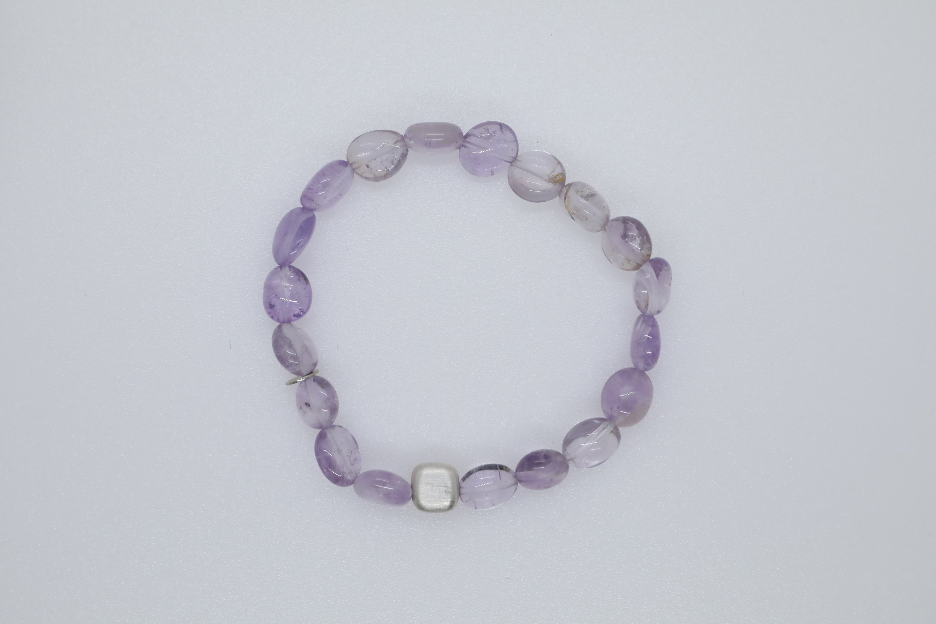 Amethyst-Nuggets mit Silberelement