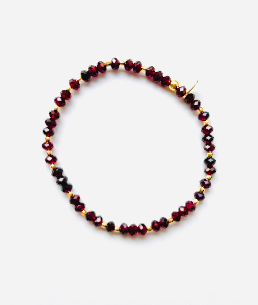 Armband Roter Granat mit kleinen Silberkugeln Gelbgold vergoldet