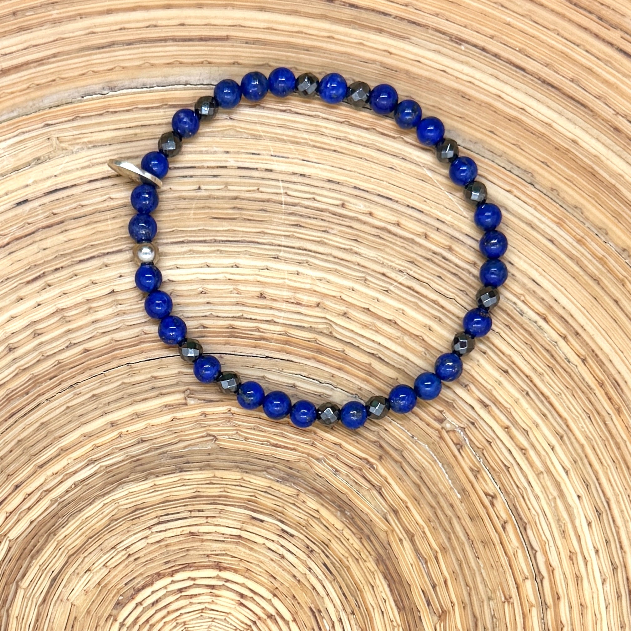 Lapislazuli mit Hämatit