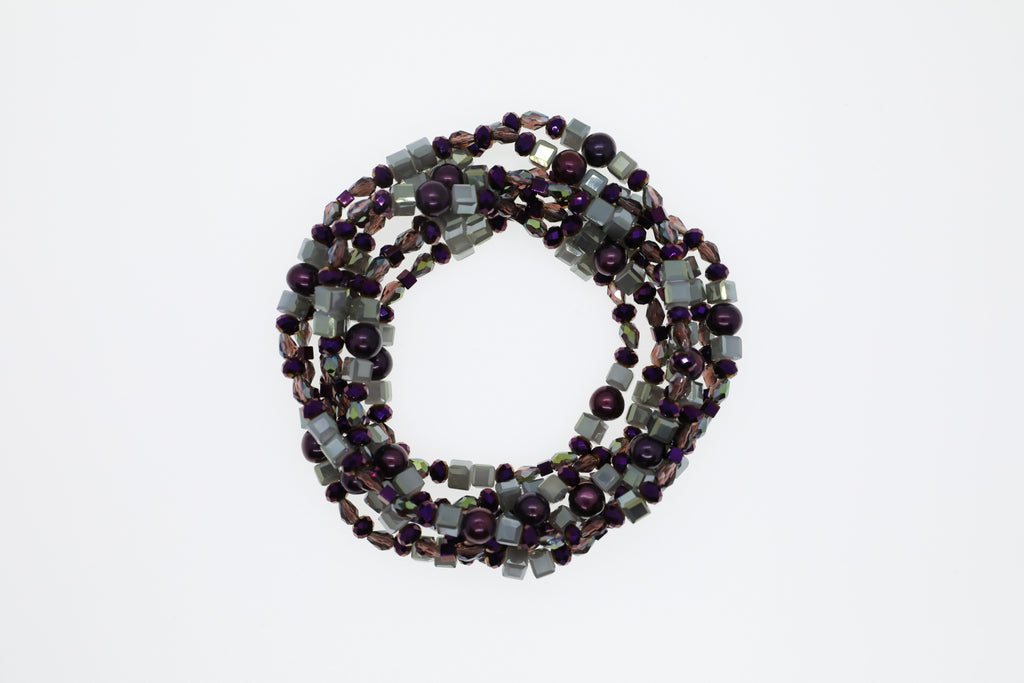 Armband oder Kette Olivgrüne, lilafarbene und lilagrüne Glasperlen bordeaux schimmernde Süßwasserperlen und Hämatite