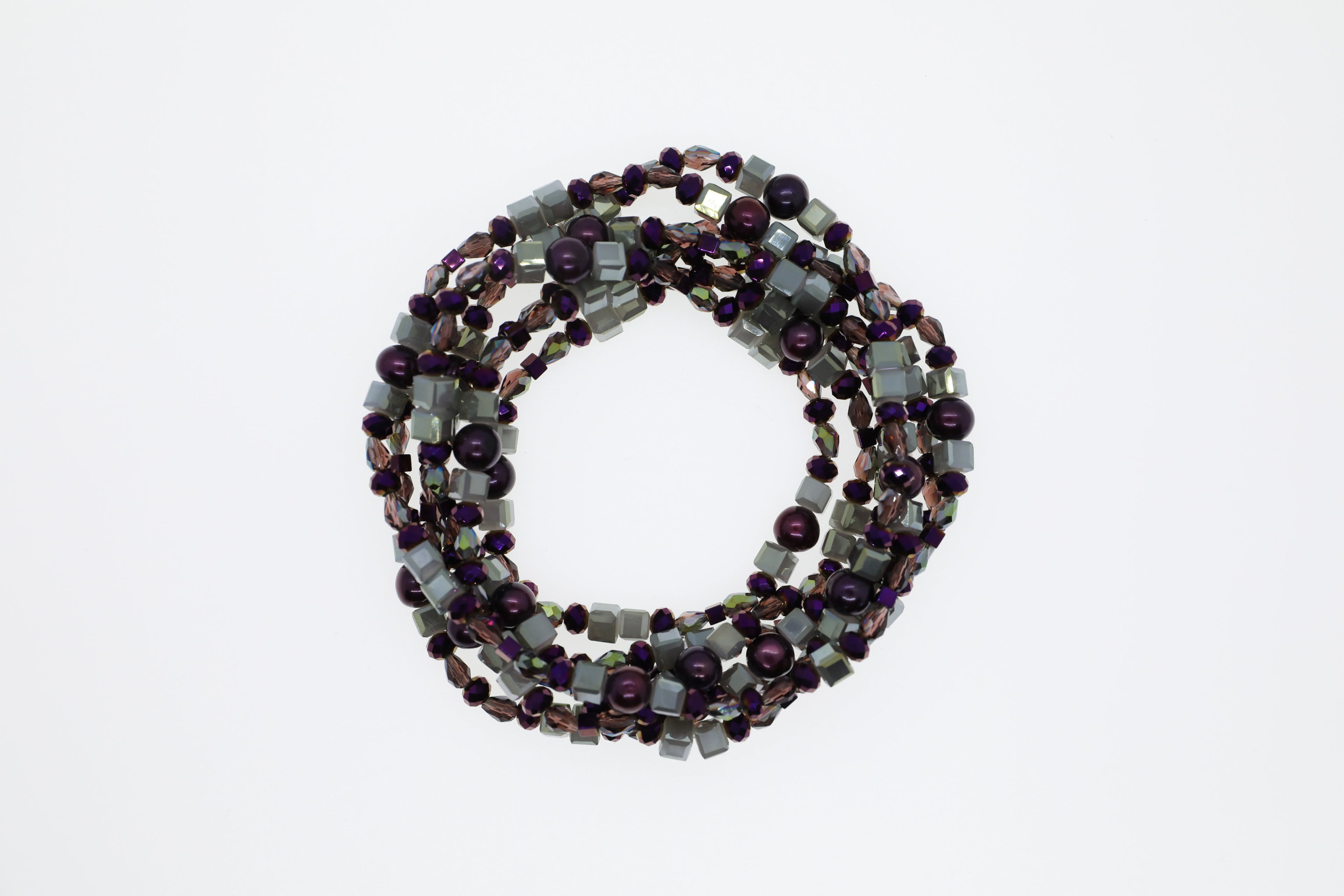 Armband oder Kette Olivgrüne, lilafarbene und lilagrüne Glasperlen bordeaux schimmernde Süßwasserperlen und Hämatite