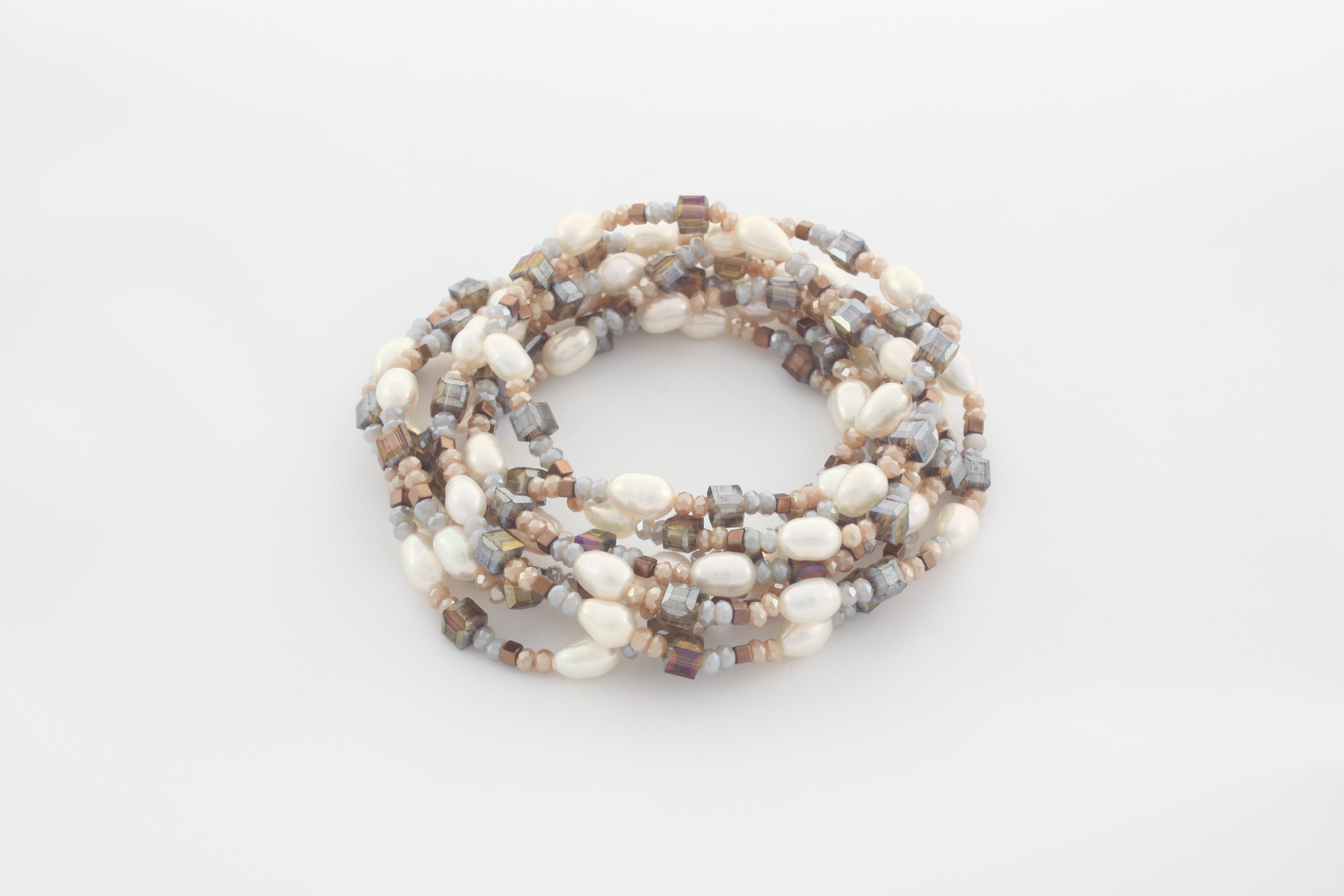 Armband oder Kette Beige, graue und braune Glasperlen mit Hämatit, Süßwasserperlen
