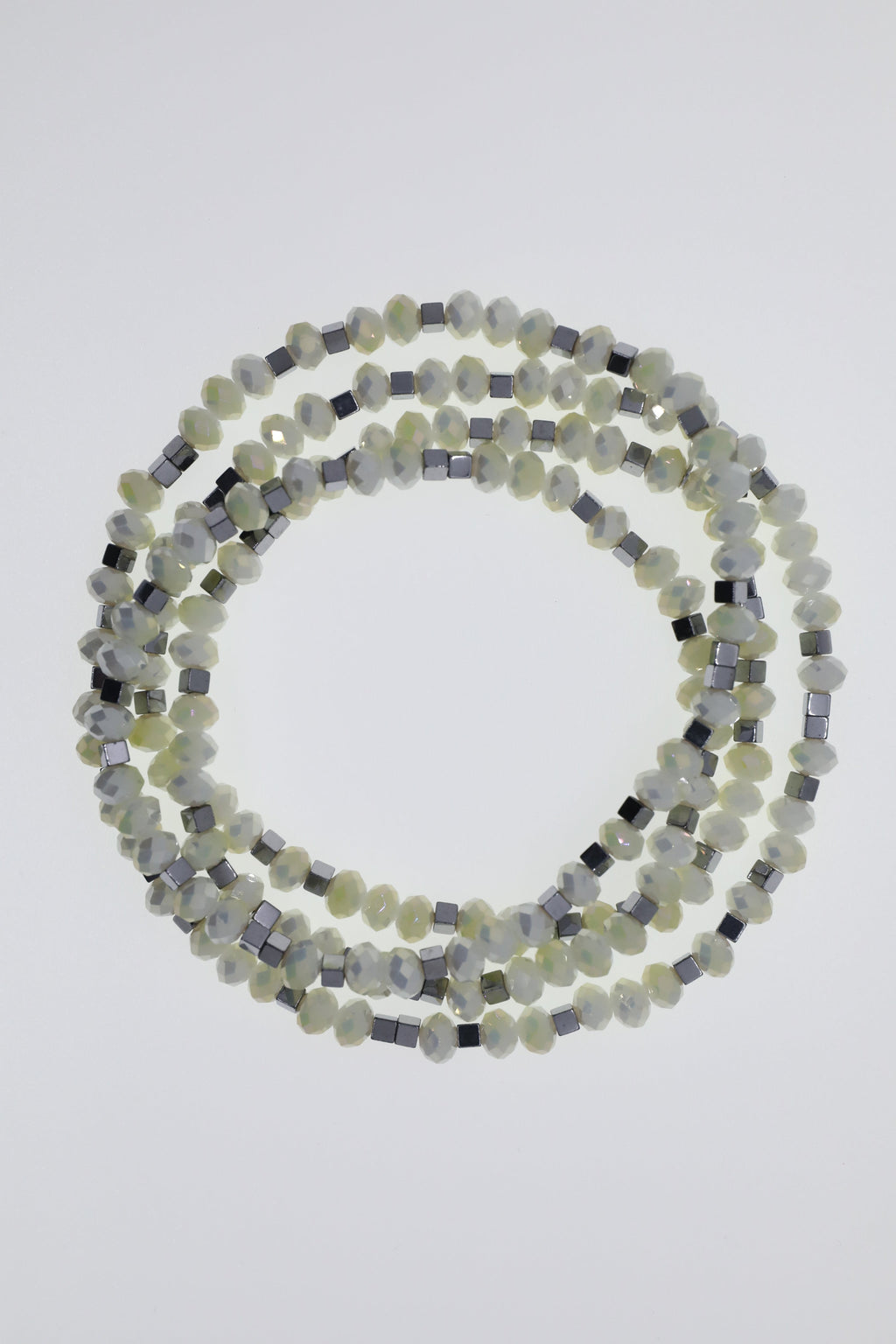Armband oder Kette Zartgelbe Glasperlen und silberfarbene Hämatitwürfel