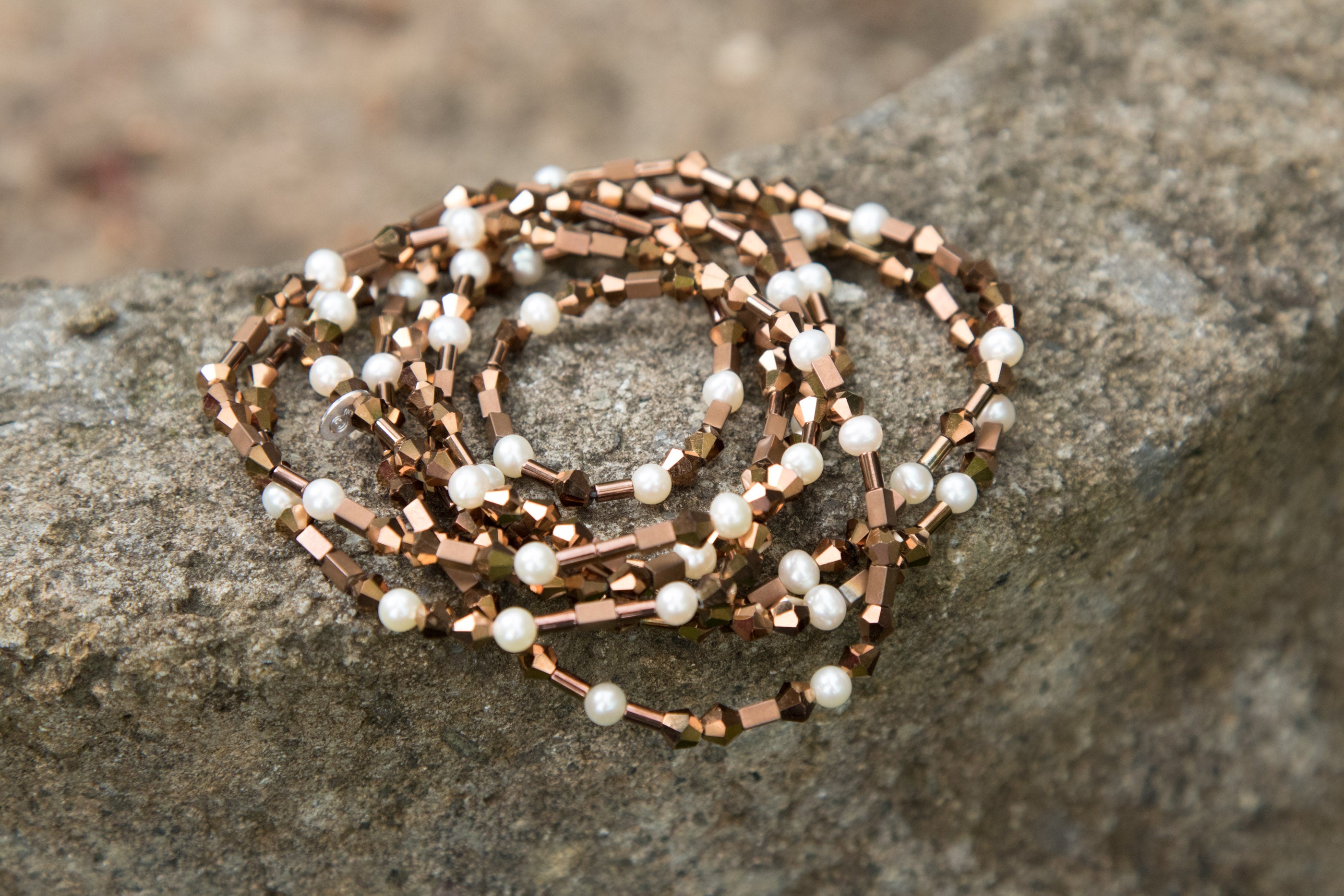 Bronzefarbene Glasperlen, Hämatit und Süßwasserperlen