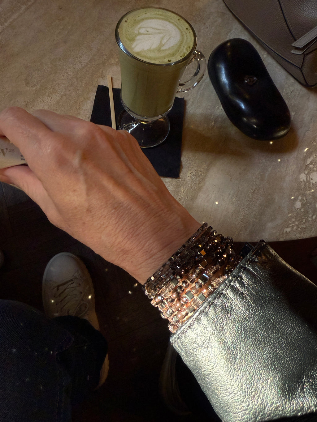 Armband oder Kette Dunkelbraune Hämatitkugeln und dunkelbraune Glasperlen
