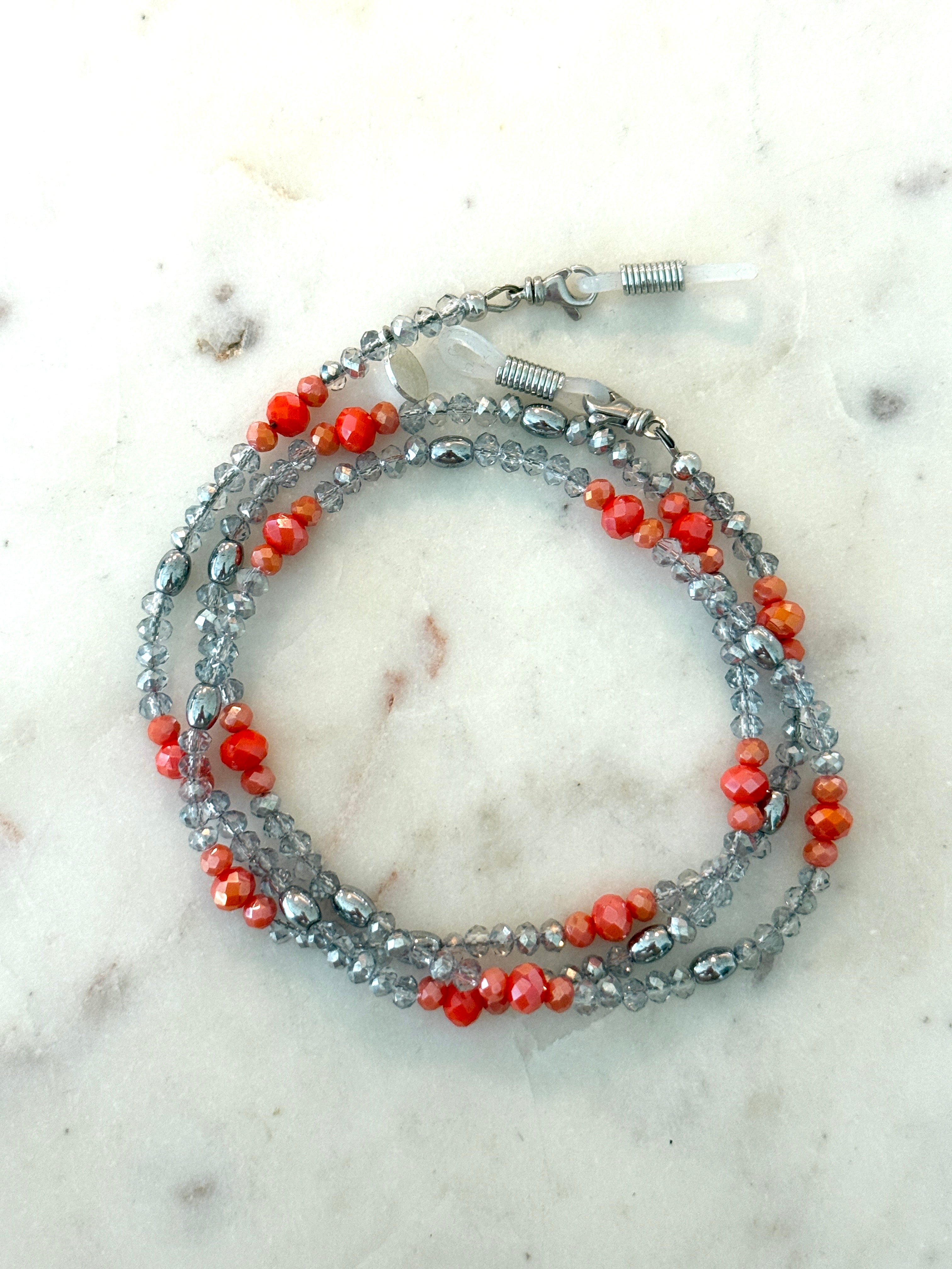 Brillenkette Orange und silberfarbene Glasperlen mit silberfarbenen Hämatite